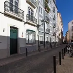 Διαμέρισμα Bright Santa Catarina By Homing Lisboa
